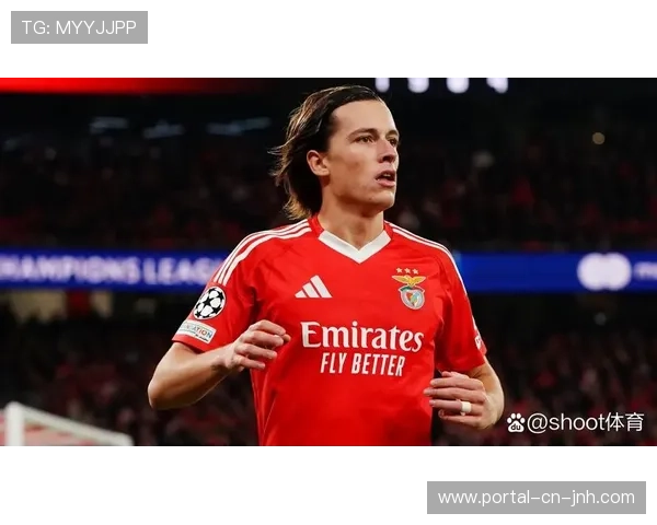 西班牙中场新星德罗-费尔南德斯正式加盟巴黎圣日耳曼