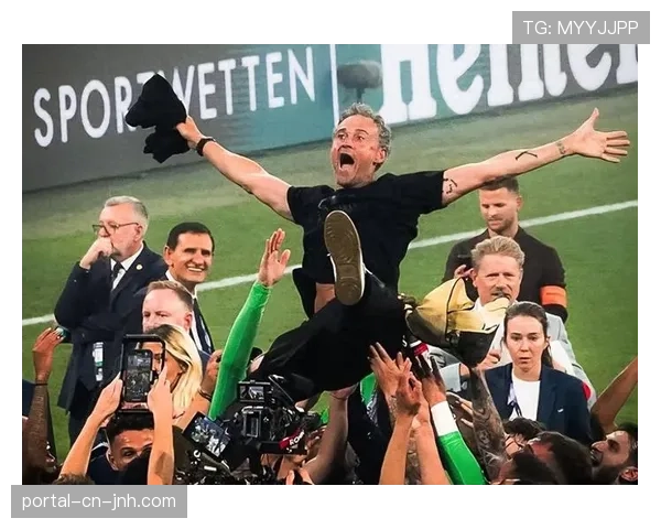 恩里克与巴黎圣日耳曼续约谈判进入最后阶段，新合同或至2030年